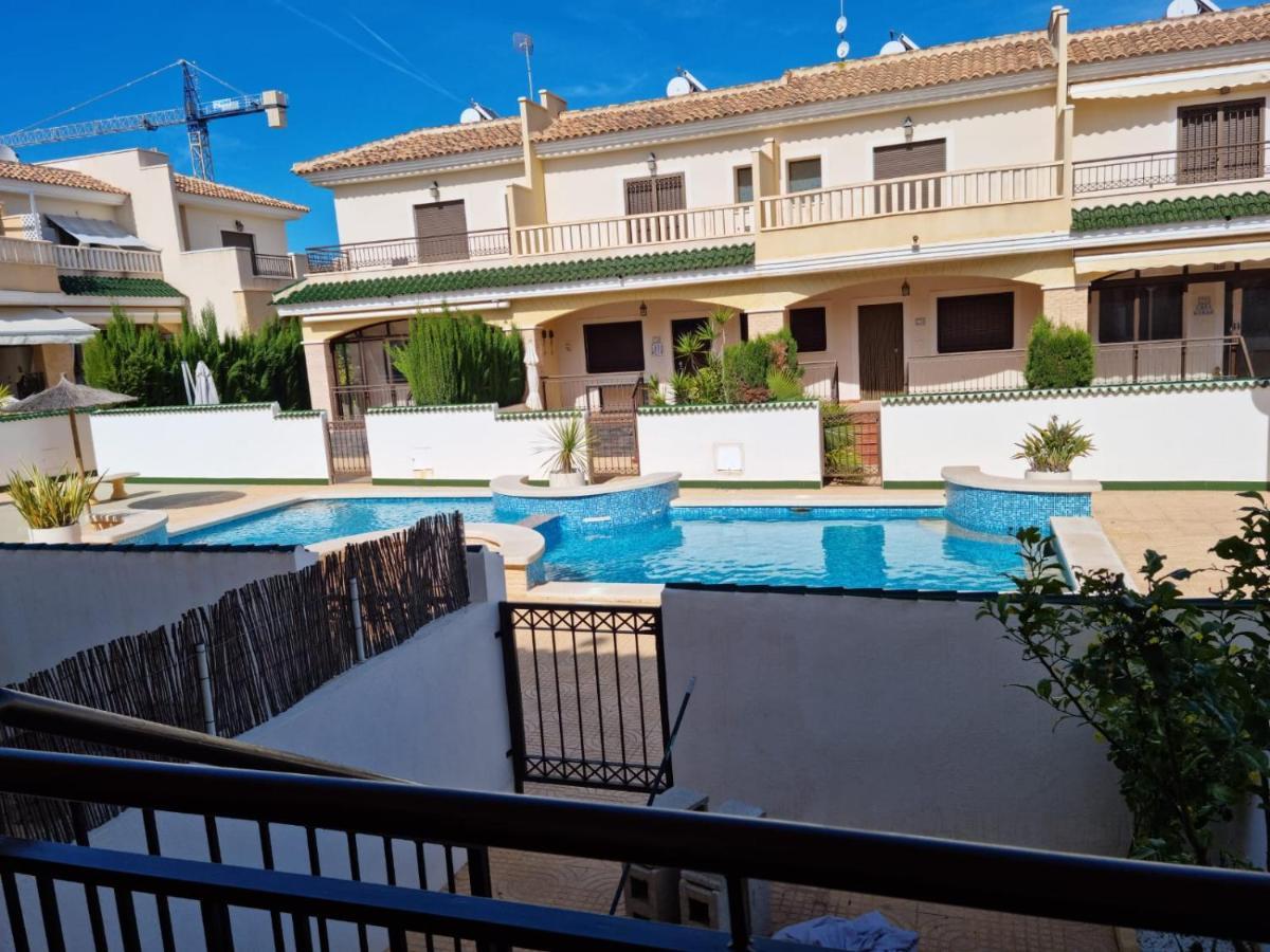 Agradable Adosado Con Piscina Villa Ciudad Quesada Exterior photo